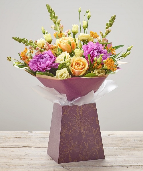 Send Online Flowers to UK England Best Florist Windsor Berkshire