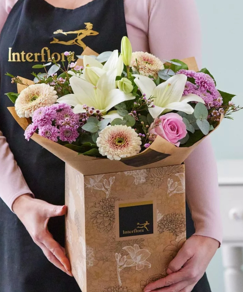 Send Online Flowers to UK England Best Florist Windsor Berkshire